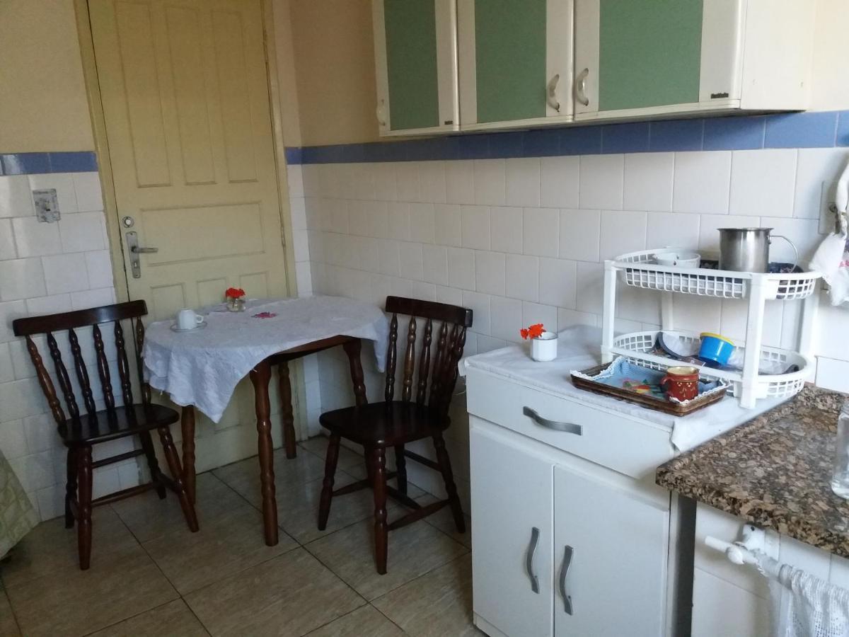 Homestay Quarto No Centro De *